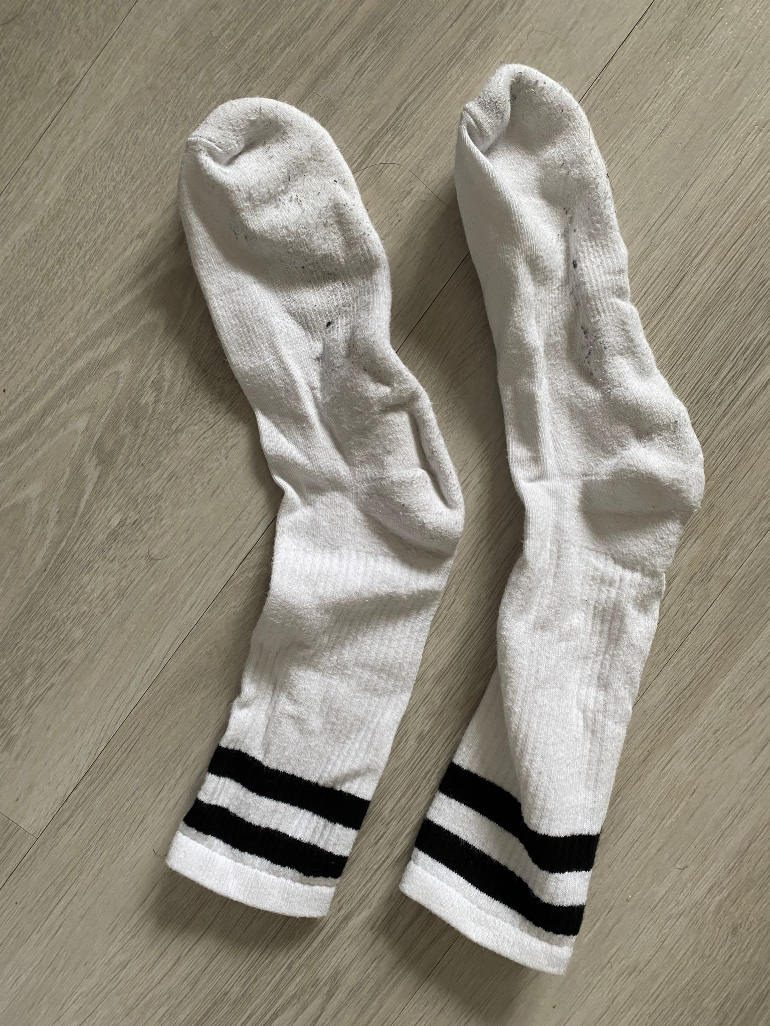 Lange weiße Socken