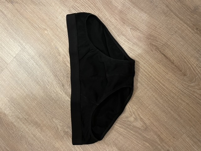 Herrenslip L Schwarz Slip Unterhose getragen Snocks