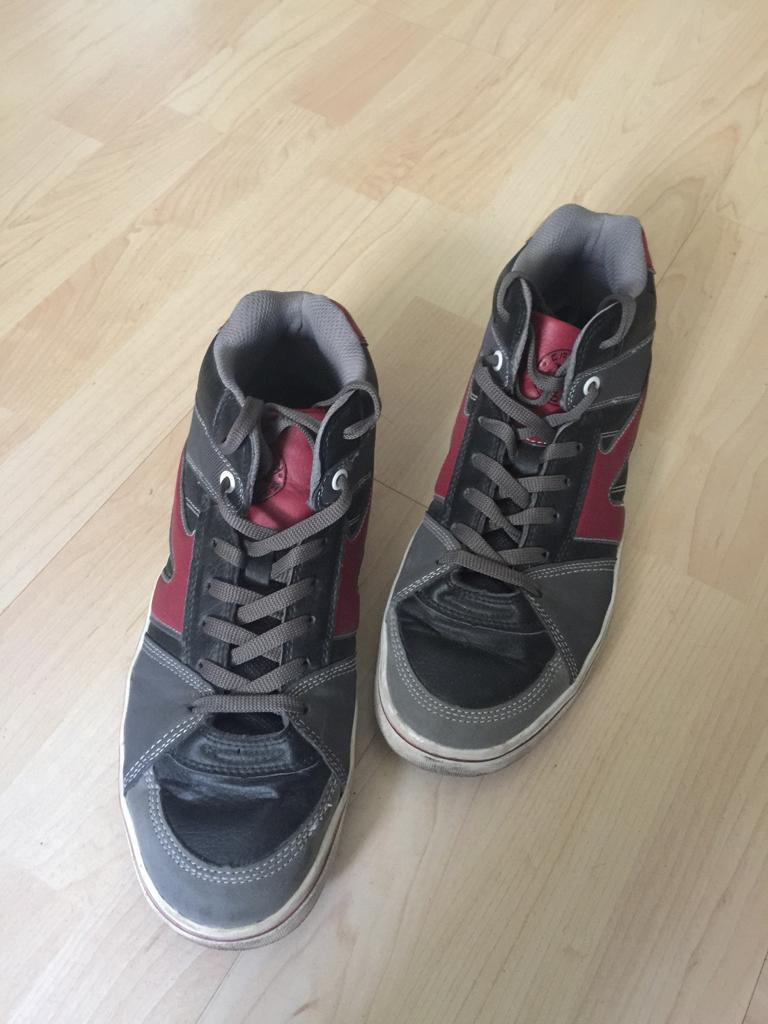 Sneaker schwarz/ Rot